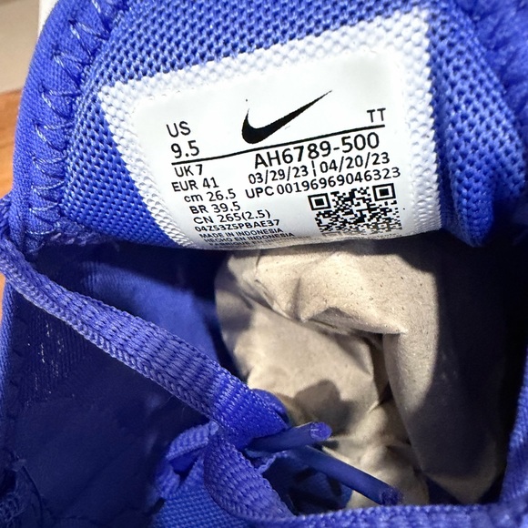 Nike Air Max 270 Light Ultramarine (Women's) - Picture 6 of 11